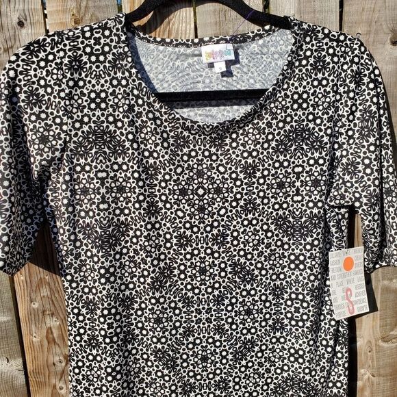 LuLaRoeāJuliaĀ Dressā - Picture 3 of 7